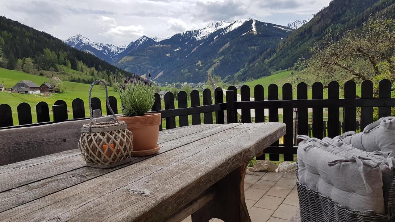 Der Perweinhof Apartment Donnersbachwald Bagian luar foto